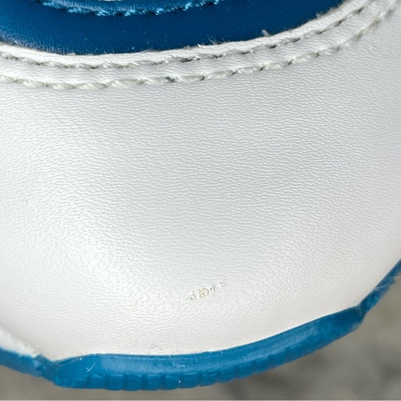 Michael Kors Wilma Trainer Sneaker - Picture 6 of 7